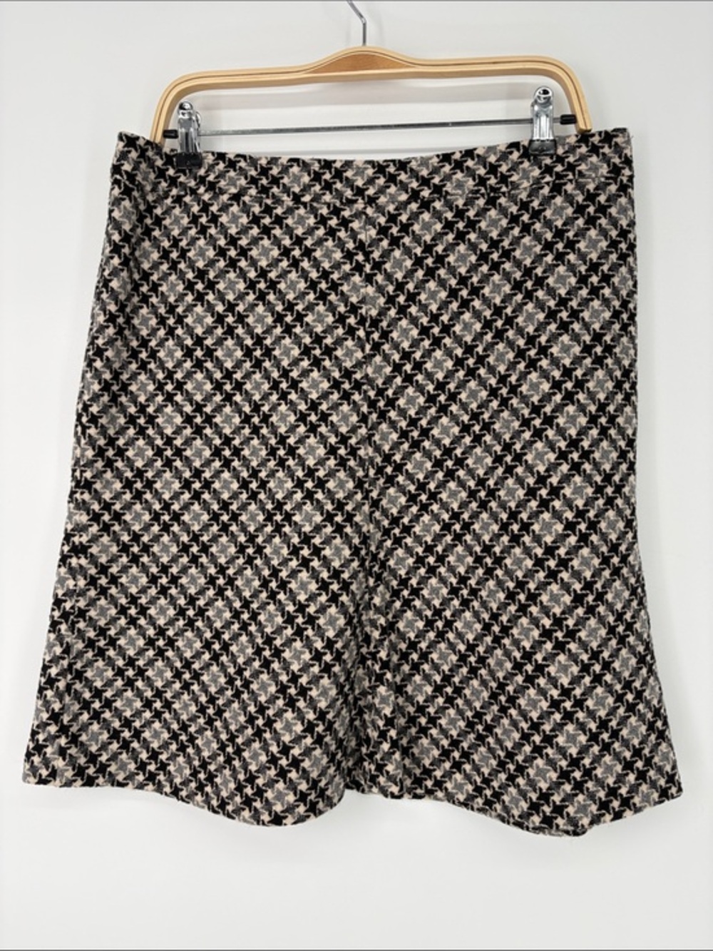 🏹 LOFT wool blend  Black gray & Cream Houndstooth A-Line Skirt